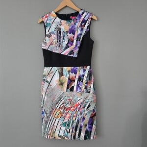 Betsey Johnson Sleeveless Floral Abstract Sheath Dress.